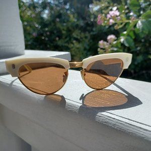 Celine Cat Eye Sunglasses CL40059U 39E 51